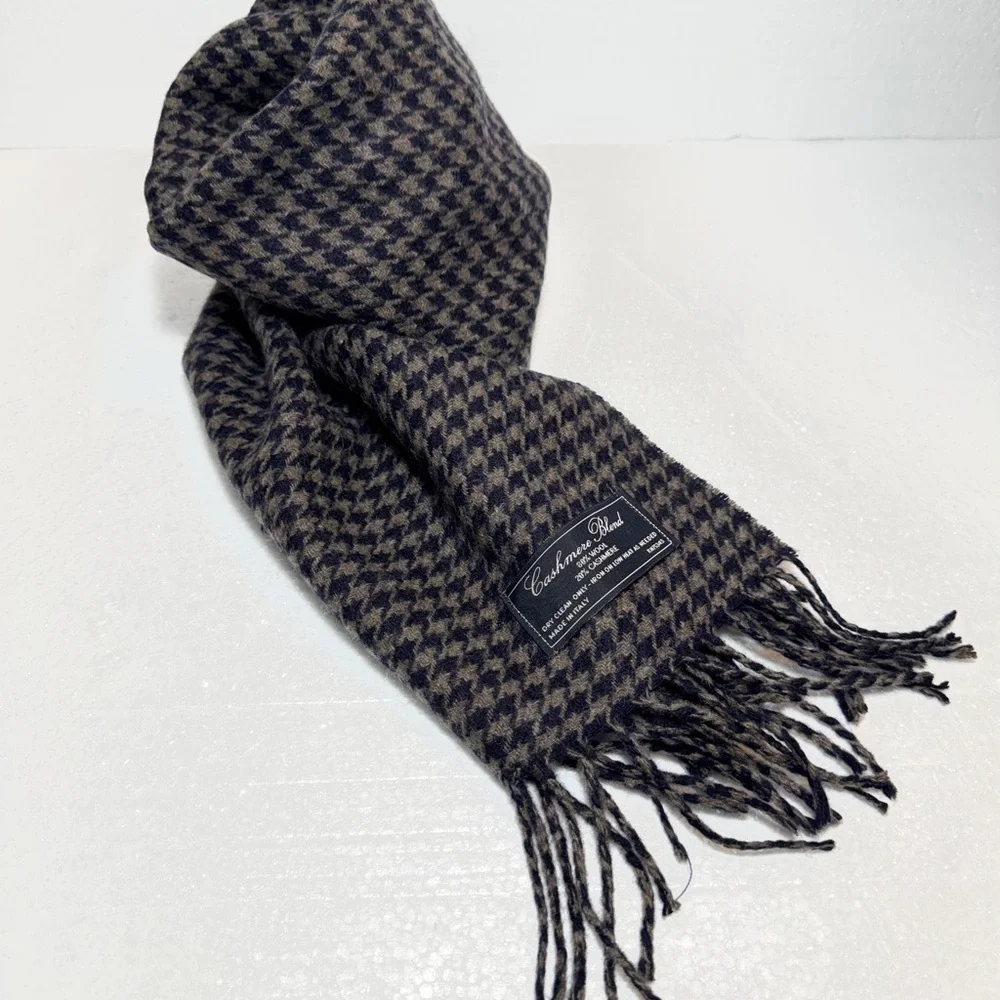 Cashmere Wool Black and Tan Houndstooth Scarf made in Italy 🇮🇹